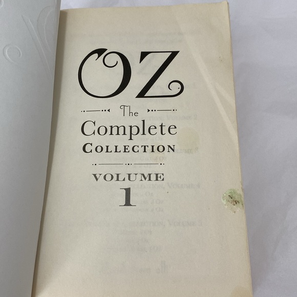 OZ THE COMPLETE COLLECTION Volume 1 paperback book - Picture 3 of 8